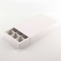 Коробка на 15 конфет с фальшбортом перламутровая дизайнерская белая "Majestic Chameleon Голубой Свет" без окна (12,2*20,4*3 см)